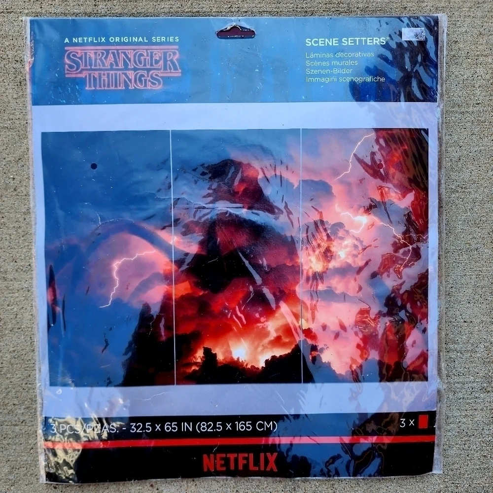 NWT Netflix Stranger Things Party Wall Decor Posters Decorations & Photo Props